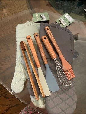 Figmint brand utensil set and pair of oven mitts Target brand
